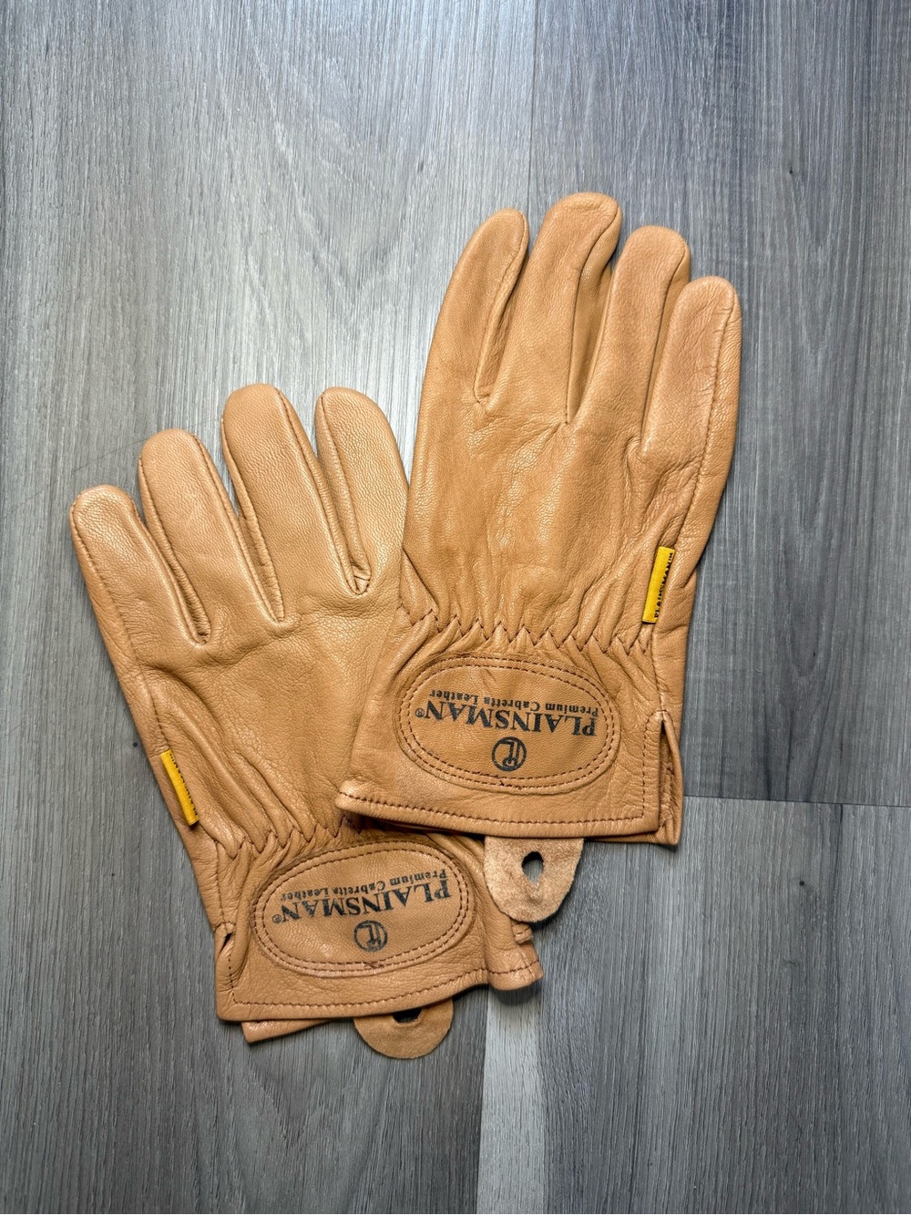Plainsman Size Small Leather Gloves